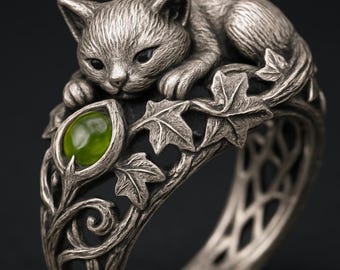 Sterling Silver Fox Ring, Green Stone, Woodland Ivy Nature Jewelry