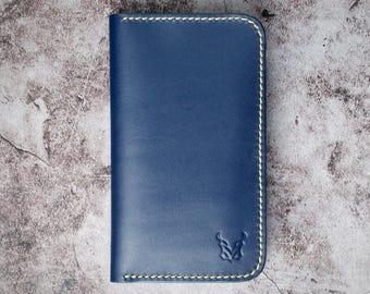 Portafoglio verticale a due ante con scomparti per carte, in pelle pieno fiore blu con cuciture avorio fatte a mano / Markore Karakoram II