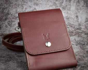 Borsa a tracolla verticale fatta a mano, pelle pieno fiore conciata al vegetale / Markore Nora Veldt
