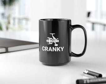 Zwarte mok visserijhaspel, koffiekop chagrijnig visser, cadeau voor visser, visliefhebber theemok, keramische mok visserijhobby, grappige vissen