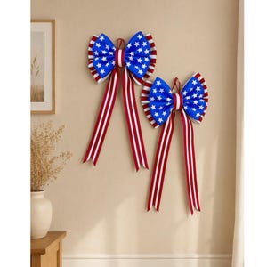 Patrische Türdekoration, kleine 4. Juli Schleife, Schleife mit der amerikanischen Flagge, Wanddekoration, festliche Schleife im Freien