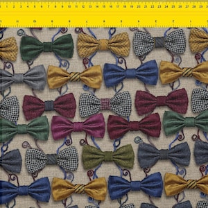 Tessuto al metro, Papillon vivaci con motivi colorati assortiti, larghezza 147 cm