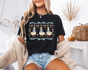 Comfort Colors® Vintage 80s Goose Shirt, Funny Blue Ribbon Goose Tee, Retro Goose Graphic Shirt, Cute Farm Animal Tee,