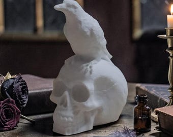 Raven Skull Sculpture, Gothic Crow Decor, Dark Academia Home Decor, Gothic Shelf Ornament, Halloween Gothic Gift