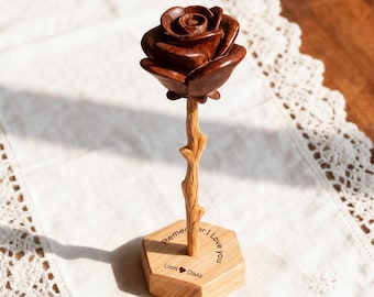 Rosas de madera talladas a mano, bases personalizadas, rosas preservadas, regalos perfectos para el Día de la Madre, aniversarios y San Valentín.