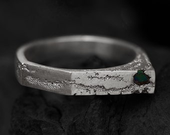Modern förlovningsring i sterlingsilver med rå moissanit | Uúba IV