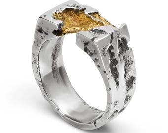 Rugged Sterling Silver Signet Ring With A Gold Detail In The Center | Tarazed