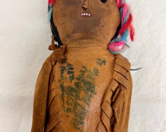 Vintage Native American Souvenir Doll