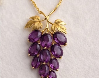 Grape Cluster Pendant Necklace • Vintage Grape Necklace • Nature Inspired Gold Necklace • Unique Statement Pendant • Gift Necklace For Her