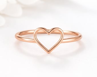 Open Heart Minimalist Ring • Delicate Love Outline Band • Romantic Everyday Jewelry • Dainty Stackable Ring • Anniversary Gift for Her