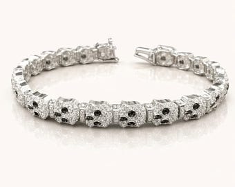 Skull Men’s Bracelet • Skull Bracelet for Men • Gothic Statement Jewelry • Bold Biker Style Accessory • Unique Gift for Him