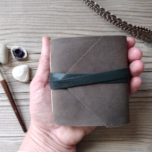 Rustic Leather Mini Watercolor Sketchbook: Arches Paper Travel Journal