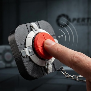 Portal Button Keychain Fidget Clicker Toy Desk Decor Aperture Science Prop Gamer Gift Backpack Charm Zipper Dangle ADHD Stress Relief