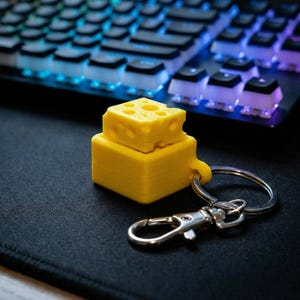 Mechanical Keyboard Switch Tester Fidget Toy Keycap Keychain Cheese Desk Decor ADHD Clicker Zipper Dangle Charm Programmer Gift