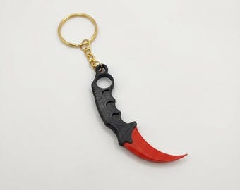 CS2 Gamer Gift for Men | Curved Claw Fidget Toy | CSGO Gaming Setup Decor | Blunt Plastic Prop | Talon Spinner Keyring | Valve Fan Art