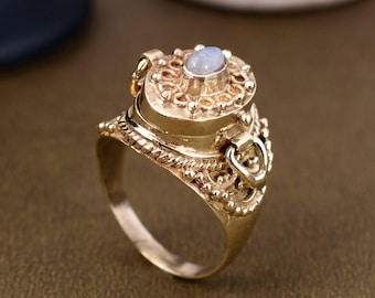 Bague empoisonnée vintage avec pierre de lune bleue et compartiment en or, bague secrète ovale européenne vintage