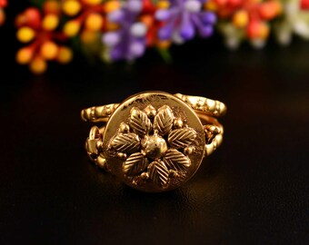 Floral Motif Poison Ring Gold Vermeil Secret Compartment