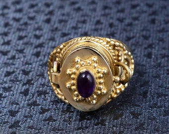 Amethyst Purple Poison Ring, Oval Amethyst Gold Vintage Style Secret Compartment Ring