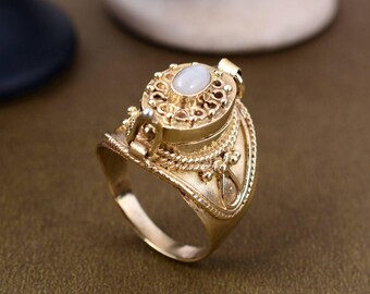 Bague empoisonnée vintage avec pierre de lune blanche et compartiment en or, bague secrète ovale européenne vintage