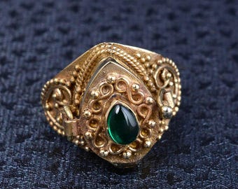 Green Onyx Gold Poison Ring, Teardrop Green Stone Victorian Revival Secret Compartment Ring
