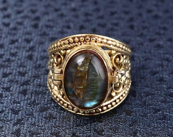 Bague empoisonnée en labradorite avec compartiment en or, médaillon secret vintage européen ovale