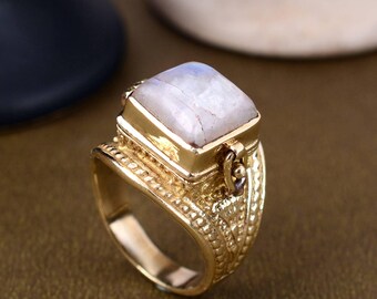 Bague empoisonnée avec compartiment en or blanc, pierre de lune, bague secrète vintage européenne carrée