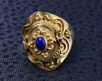 Lapis Lazuli Gold Poison Ring, Round Blue Lapis Vintage Style Secret Compartment Ring