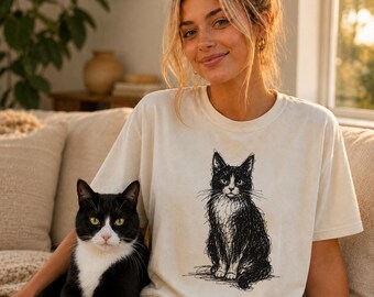 Maglietta con disegno di gatto in smoking, maglietta minimalista con schizzo felino, regalo per amanti dei gatti in bianco e nero