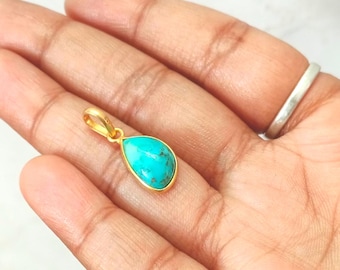 Charm turquoise fait main en plaqué or 18 carats, collier turquoise en argent sterling naturel, breloques pour elle