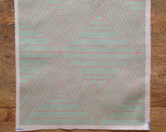 Triangle Love Fabric (Basic Cotton Ultra) par cour