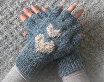 Knitting Pattern - Hearts Fingerless Gloves - PDF gloves knit pattern