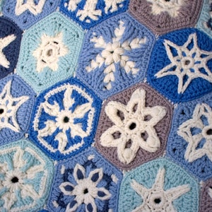 Crochet Blanket Pattern Festive Snowy Blanket Snowflake hexagon blanket crochet pattern PDF image 2