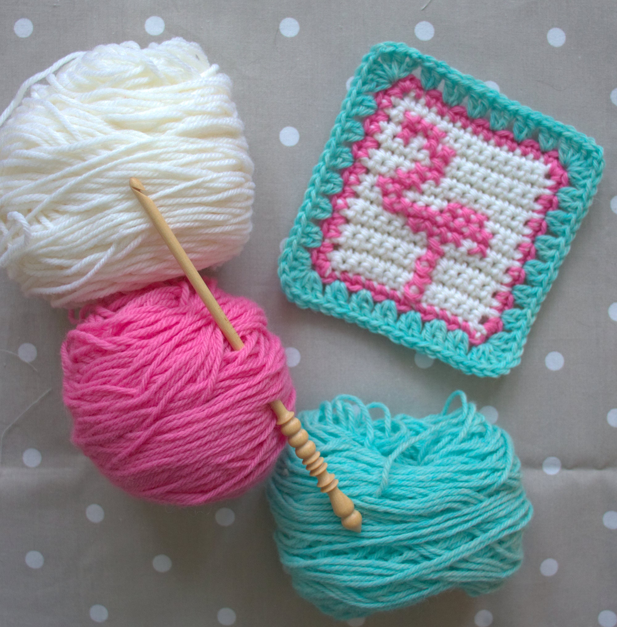 38 Flamingo Crochet Patterns to Add Tropical Charm to Your Handmade Collection 7 Flamingo Crochet Square
