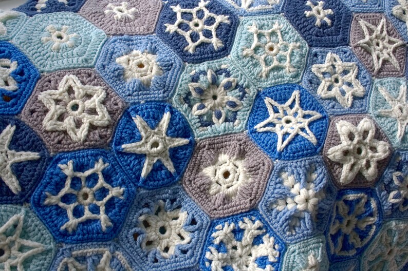 Crochet Blanket Pattern Festive Snowy Blanket Snowflake hexagon blanket crochet pattern PDF image 4