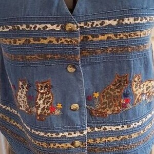 Cat lover vintage denim woman&#39;s vest size medium with animal print cat appliques