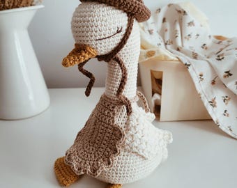Goose Amigurumi Crochet Pattern PDF: Mother Goose Theodora, Cottagecore Amigurumi (in English, Portuguese, Spanish)