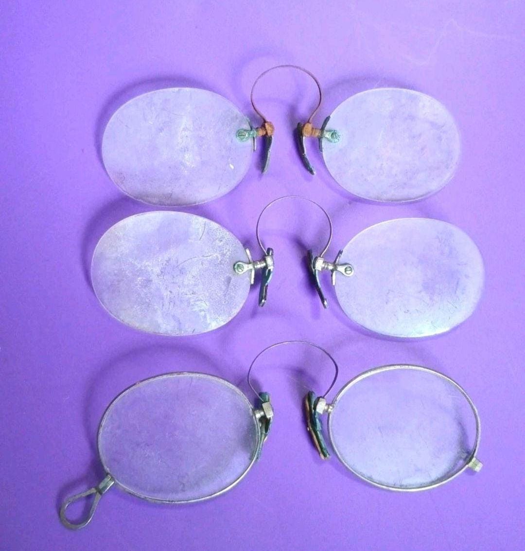 アンティークな度入り眼鏡　オーバル型メガネ　レトロ　アンティーク　インテリア Antique pince nez - Etsy 日本