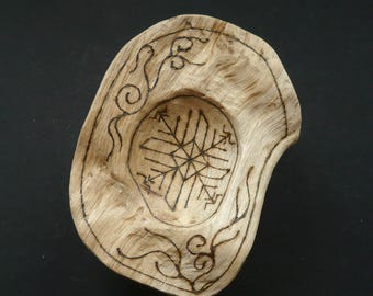 Cuenco de madera de roble para hechizos que aporta fuerza y éxito