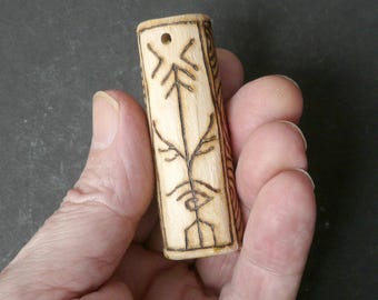 Hazel. For Clarity and Insight (Pendant 304 )