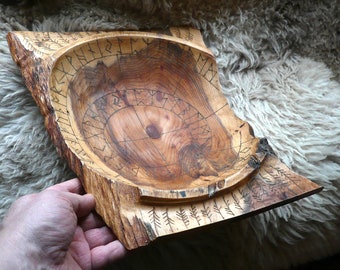 Large Yew Wood Rune Divination and Spell Vessel