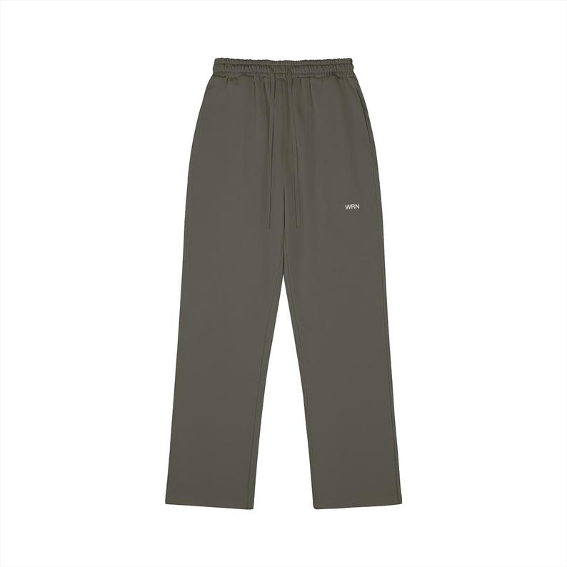 Heavyweight cotton fleece sweatpants with elastic waistband and straight leg fit