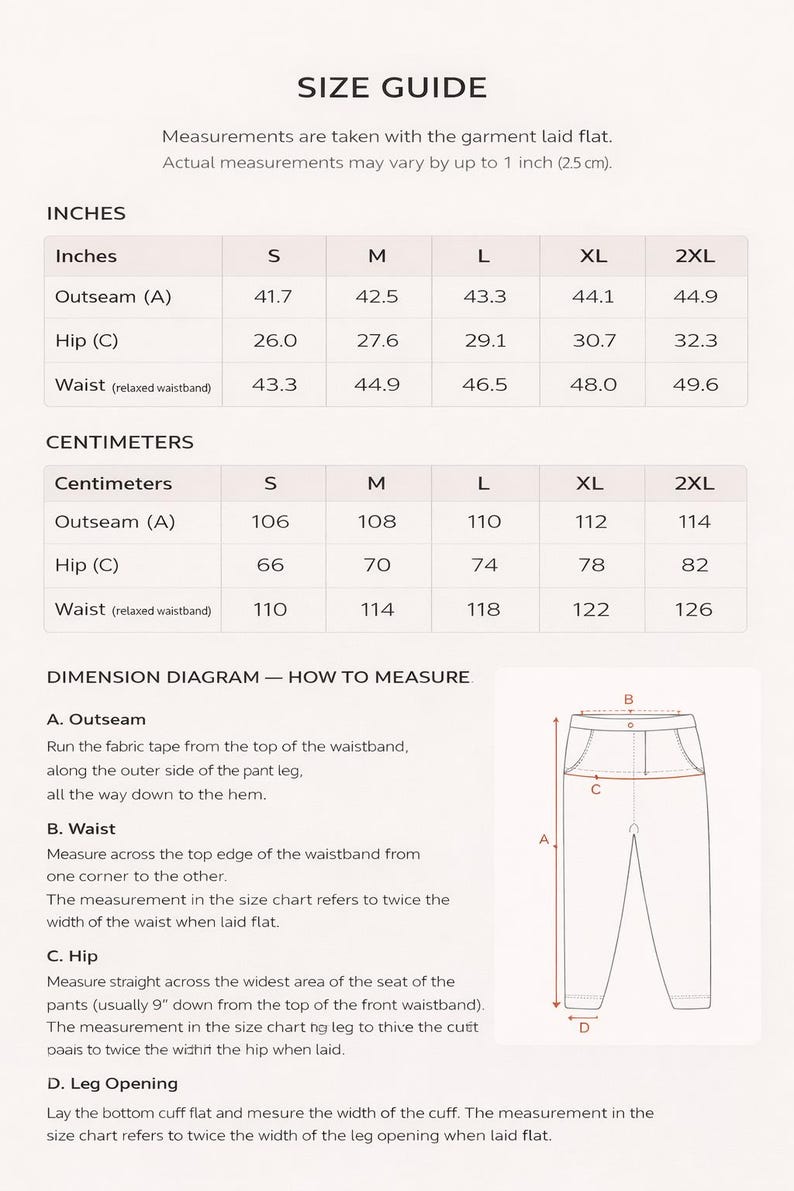 K&ouml;nnte beinhalten: Eine Gr&ouml;&szlig;entabelle f&uuml;r Hosen mit Ma&szlig;en in Zoll und Zentimetern f&uuml;r die Gr&ouml;&szlig;en S bis 2XL. Sie enth&auml;lt ein Ma&szlig;diagramm mit den Bezeichnungen A, B, C und D sowie Anleitungen zum Messen von Au&szlig;ennaht, Taille, H&uuml;fte und Bein&ouml;ffnung.