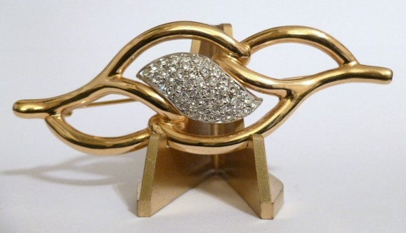 Rare MONET Rhinestone Brooch, Vintage Costume Jew… - image 2