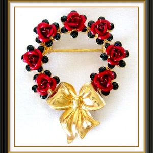 Vintage AVON Pin Brooch Goldtone Rose Wreath Pin Brooch with Ribbon