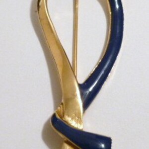 Vintage 70&#39;s Blue Enamel Pin Brooch, Huge Brooch Gold tone Pin