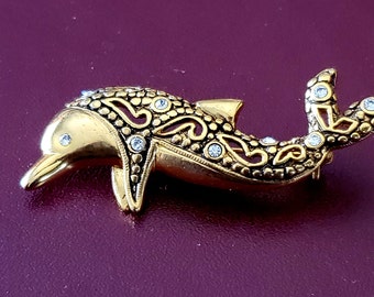 Dolphin Pin Brooch,  Sea Life Creature Pin Brooch, Tropical jewelry for Women, Beach Jewelry