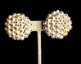 Vintage Large Pearl Cluster Clip-On Earrings, 1980's Big Pearl Clip-on Earrings
