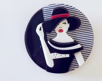 Woman in Hat Pin Brooch, Sassy Lady in Floppy Hat Brooch, Female Fashion Brooch, Fashionista Pin Brooch