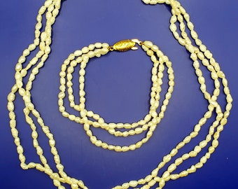 Vintage smyckeset med sötvattenspärlor, halsband och armband med rispärlor, smyckeset med pärlor för henne