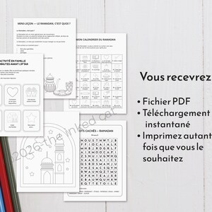 Może przedstawiać: Zestaw czarno-białych arkuszy do druku z aktywnościami Ramadanu, w tym wyszukiwanie sł&oacute;w, kalendarz i mini-lekcje. Tekst na arkuszach jest po francusku. Widoczne są kredki.